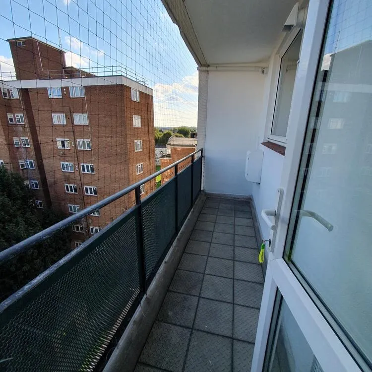 Flat 21, Landmann House, Rennie Estate, London SE16 3PF