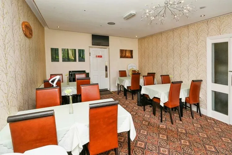 10 Saxby Avenue, Skegness, Lincolnshire PE25 3JZ