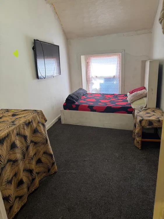 40 and 40A Daisy Hill, Dewsbury WF13 1LH
