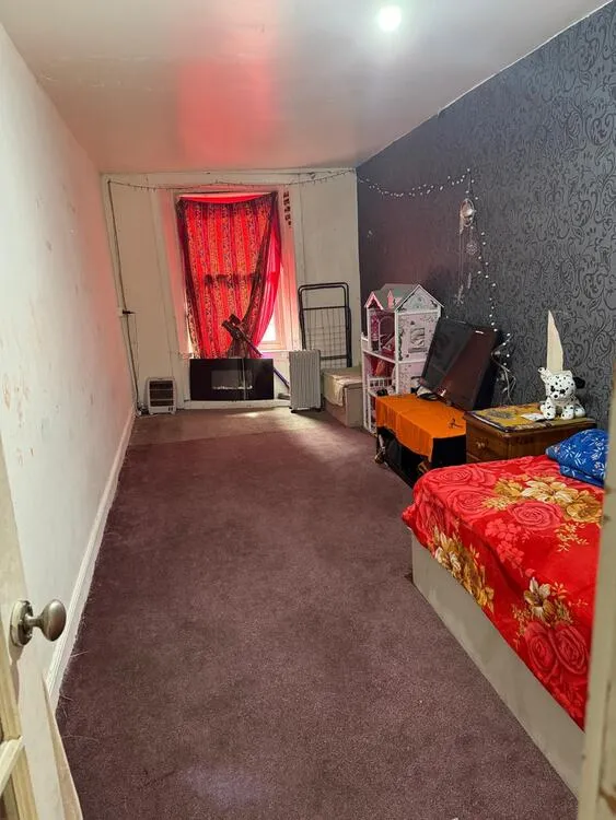 40 and 40A Daisy Hill, Dewsbury WF13 1LH
