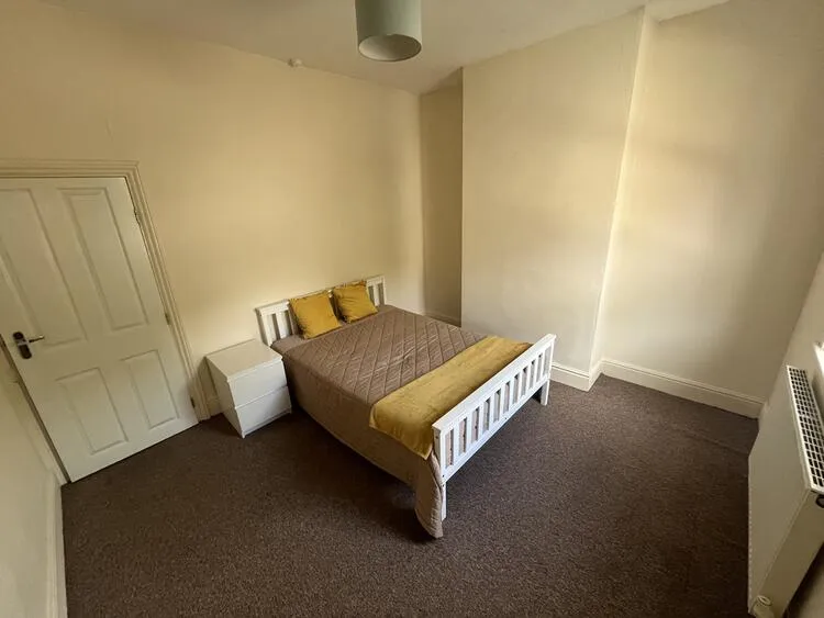 36 Mayfield Road, Ashbourne, Derbyshire DE6 1AR