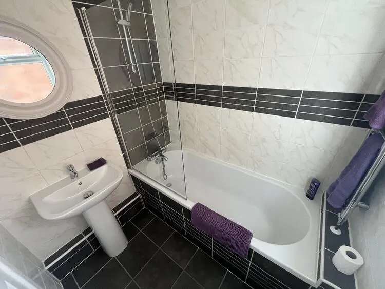 36 Mayfield Road, Ashbourne, Derbyshire DE6 1AR