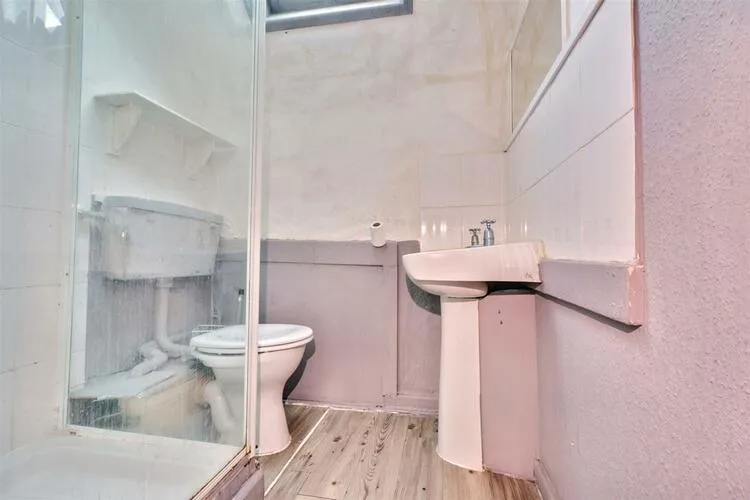 6 Oxford Street, Long Eaton, Nottingham NG10 1JR