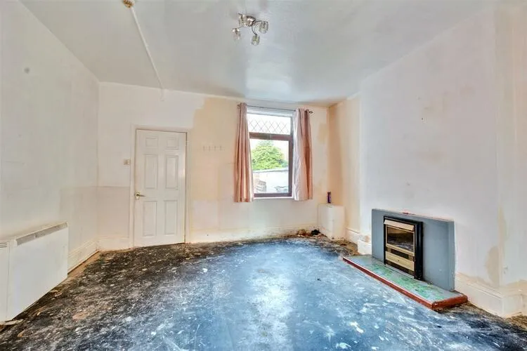 6 Oxford Street, Long Eaton, Nottingham NG10 1JR