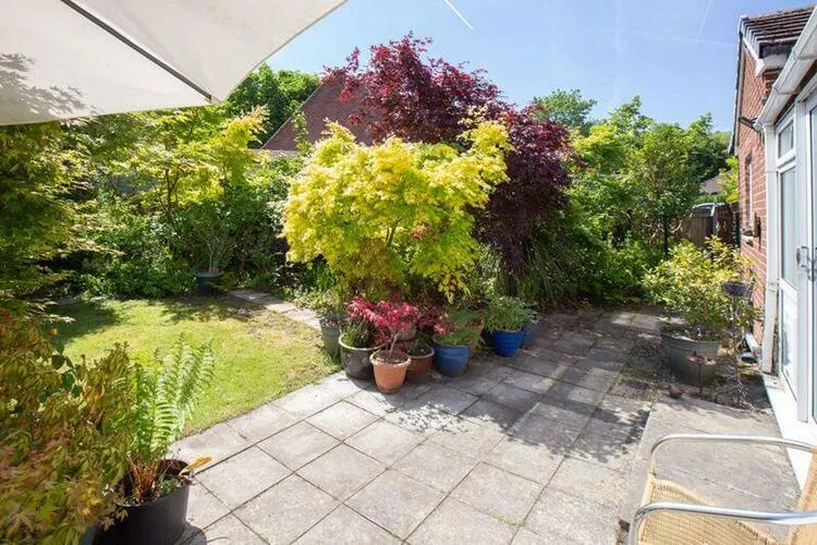 35 Wingate Drive, Whitefield, Manchester M45 7GX