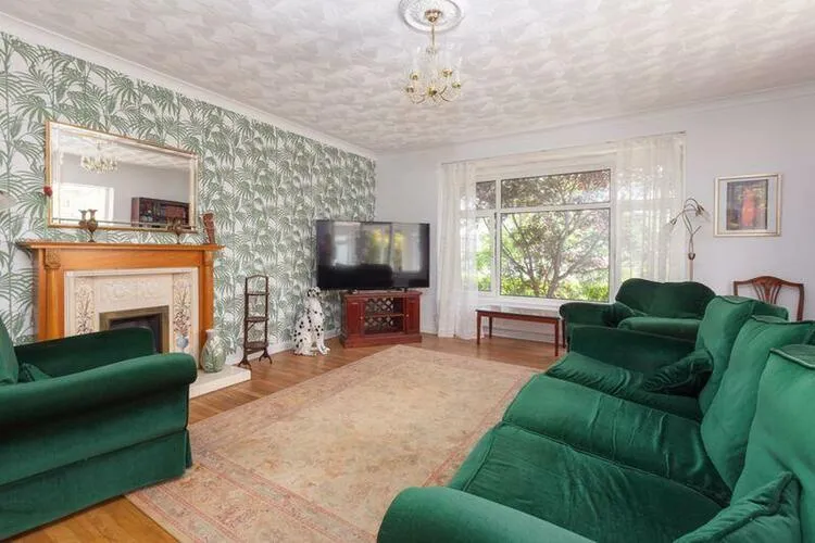 35 Wingate Drive, Whitefield, Manchester M45 7GX