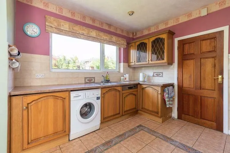 35 Wingate Drive, Whitefield, Manchester M45 7GX