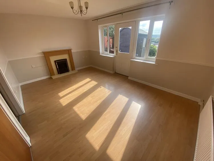 10 St. James Park, Wakefield WF1 4EU