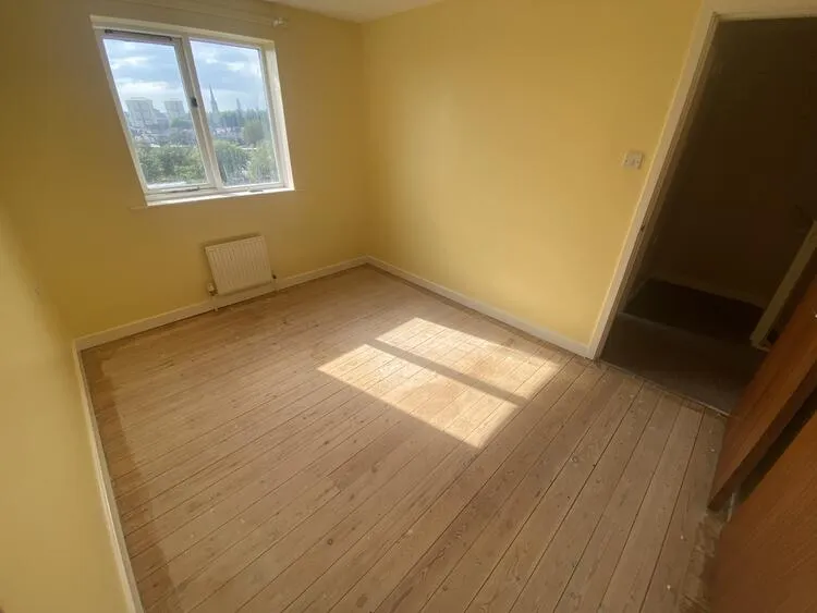 10 St. James Park, Wakefield WF1 4EU