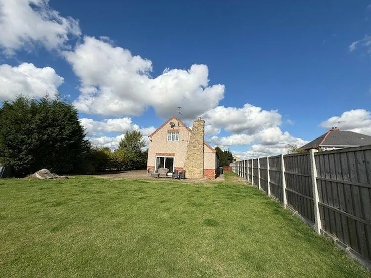 211 Wild Hill, Sutton-In-Ashfield NG17 3JF