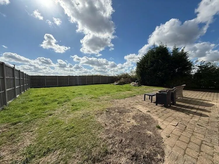 211 Wild Hill, Sutton-In-Ashfield NG17 3JF