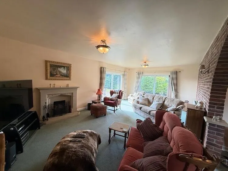 211 Wild Hill, Sutton-In-Ashfield NG17 3JF