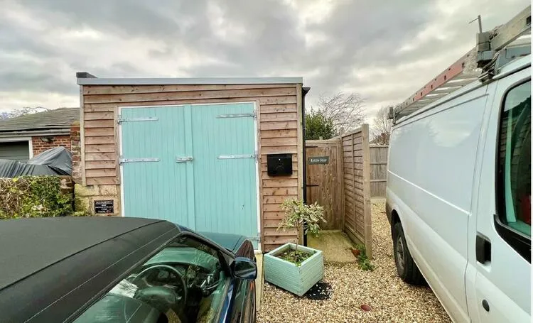 Little Star (Rear of Star cottages), New Village, Freshwater, Isle of Wight PO40 9HU