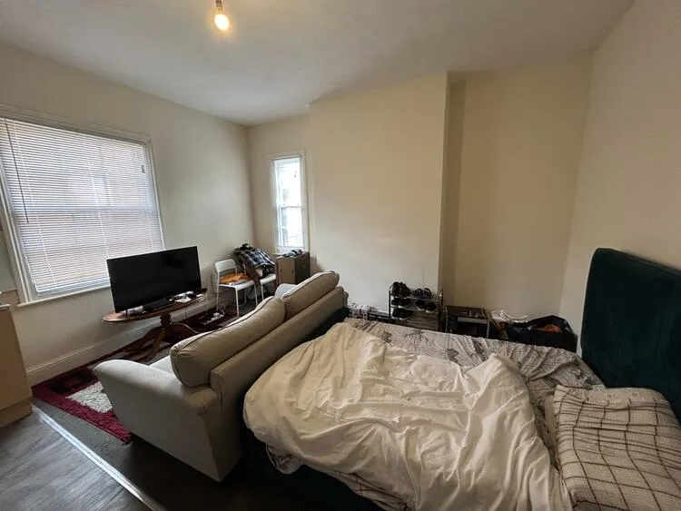 Flat 1 + 2, 157 High Street, Burton-On-Trent DE14 1JE