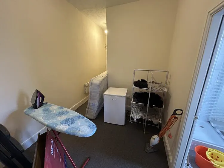 Flat 1 + 2, 157 High Street, Burton-On-Trent DE14 1JE