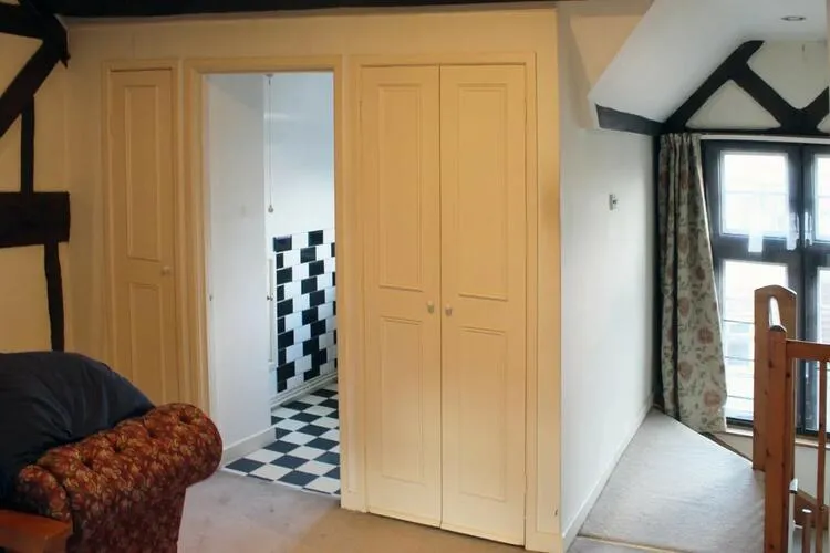 7 Cross Street, Tenbury Wells, Worcestershire WR15 8EF