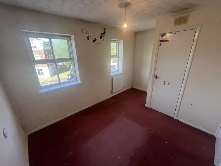 32 Victoria Gardens, Cradley Heath, West Midlands B64 5LX