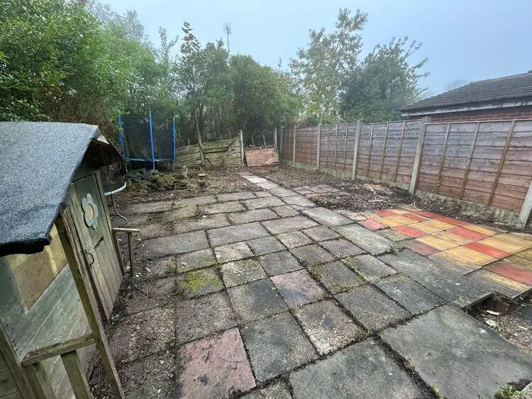 107 Windermere Road, Middleton, Manchester M24 5WF