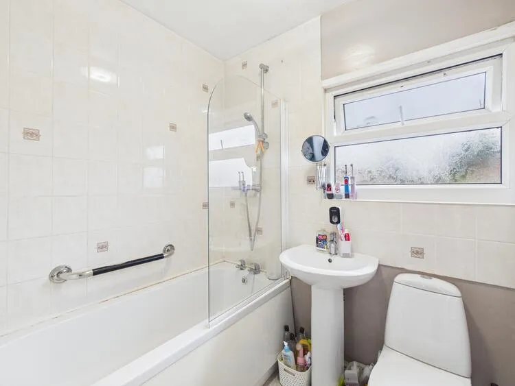 420 Harvey Road, Derby DE24 8JX