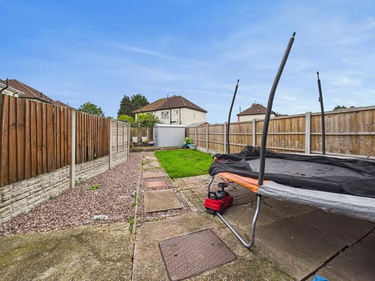 420 Harvey Road, Derby DE24 8JX