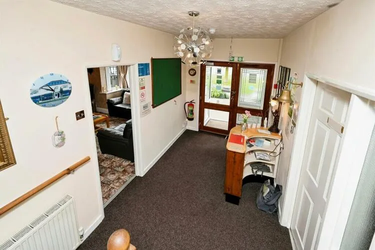 10 Saxby Avenue, Skegness, Lincolnshire PE25 3JZ