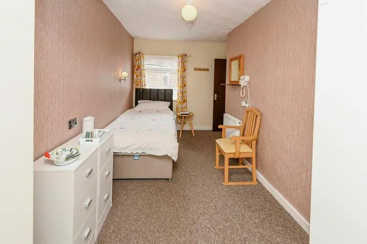 10 Saxby Avenue, Skegness, Lincolnshire PE25 3JZ