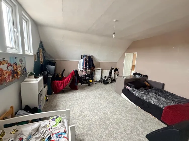 33 Mansfield Road, Daybrook, Nottingham NG5 6AJ