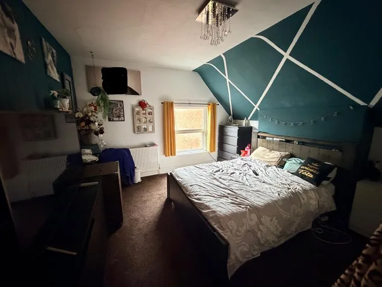 33 Mansfield Road, Daybrook, Nottingham NG5 6AJ