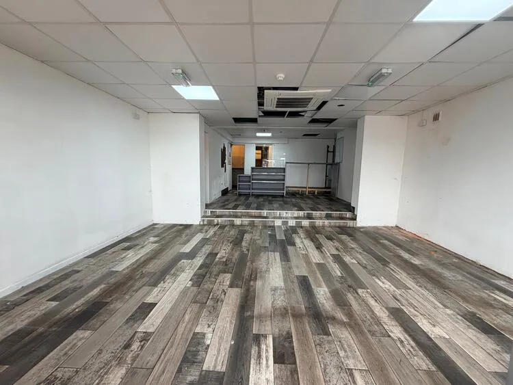 33 Mansfield Road, Daybrook, Nottingham NG5 6AJ