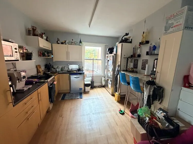 33 Mansfield Road, Daybrook, Nottingham NG5 6AJ