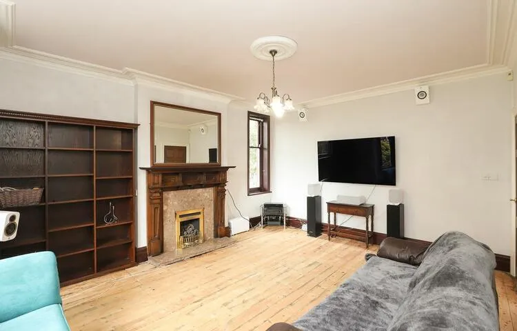 2 Avondale Road, Chesterfield S40 4TF