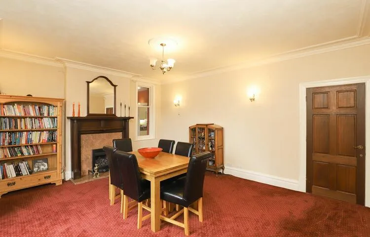 2 Avondale Road, Chesterfield S40 4TF