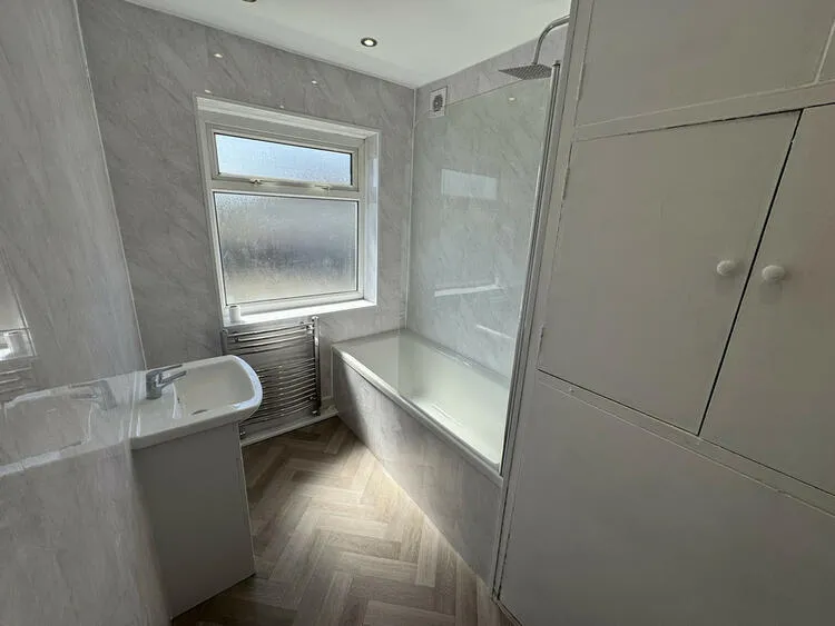 13 Sefton Avenue, York YO31 9LR