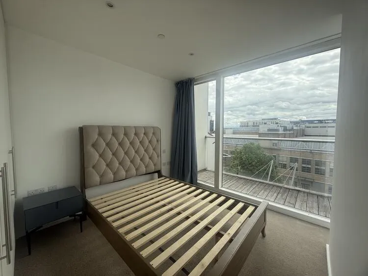 Apartment 512, Nottingham One Entrance C, Canal Street, Nottingham NG1 7HW