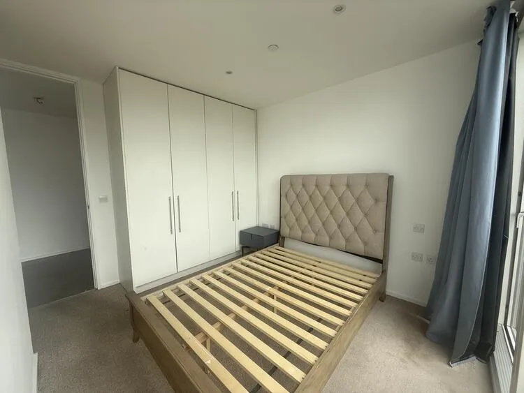 Apartment 512, Nottingham One Entrance C, Canal Street, Nottingham NG1 7HW