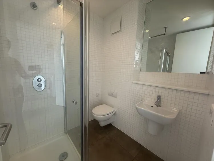 Apartment 512, Nottingham One Entrance C, Canal Street, Nottingham NG1 7HW