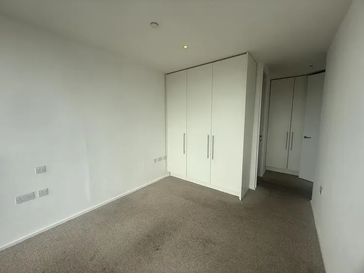 Apartment 512, Nottingham One Entrance C, Canal Street, Nottingham NG1 7HW