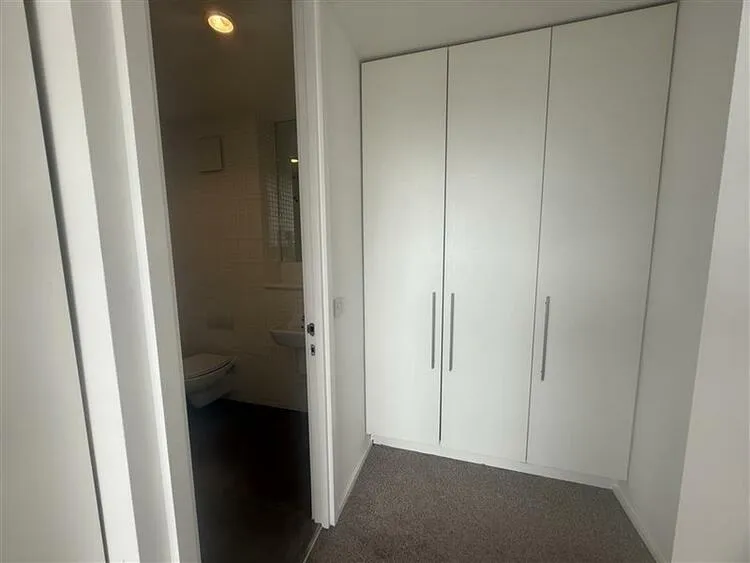 Apartment 512, Nottingham One Entrance C, Canal Street, Nottingham NG1 7HW