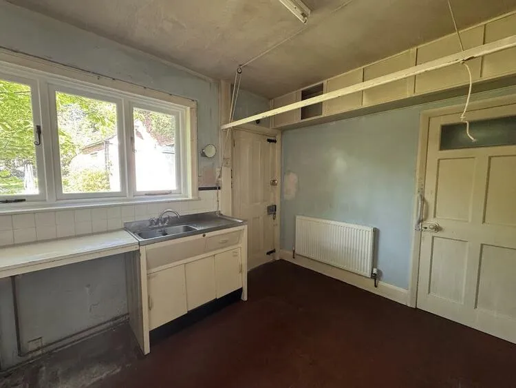 522 Burton Road, Littleover, Derby DE23 6FN