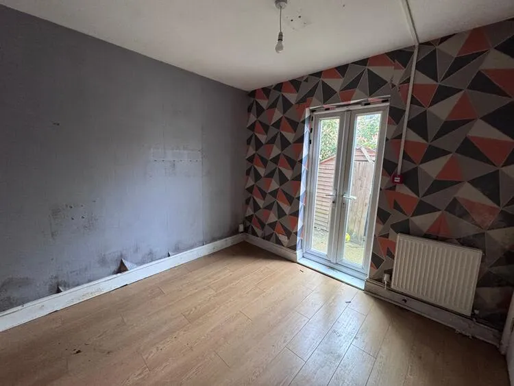 127 Woods Lane, Derby DE22 3UE