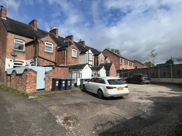 36 Mayfield Road, Ashbourne, Derbyshire DE6 1AR