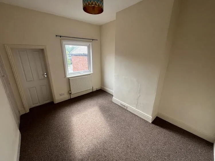 36 Mayfield Road, Ashbourne, Derbyshire DE6 1AR