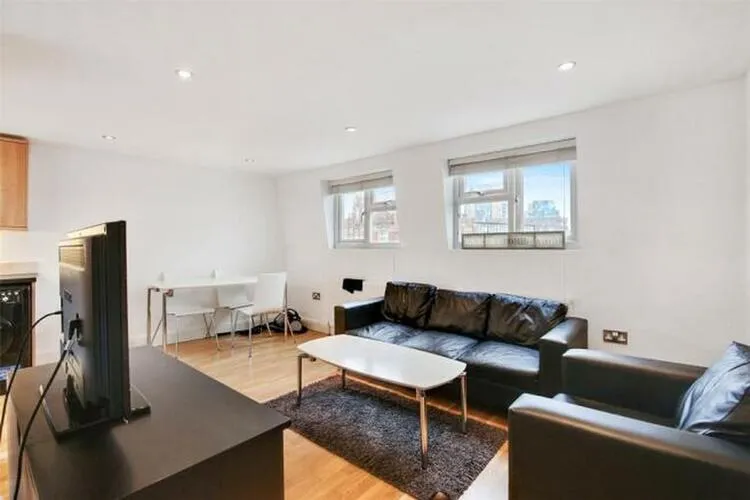 Flat 4, 105 Blackheath Road, London SE10 8PD