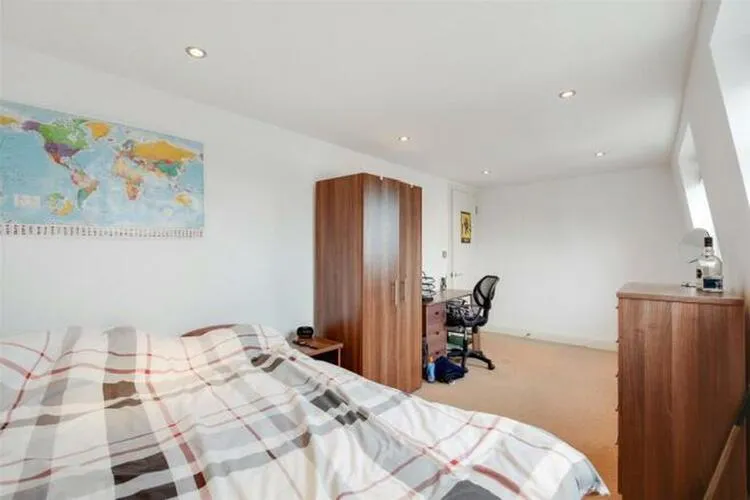 Flat 4, 105 Blackheath Road, London SE10 8PD