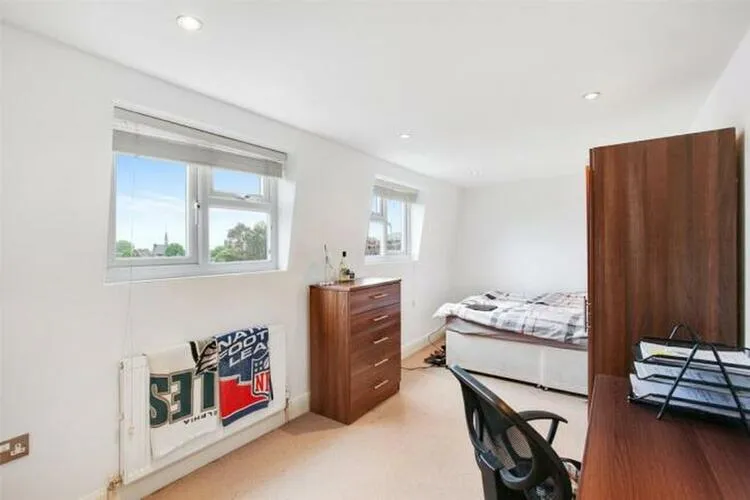 Flat 4, 105 Blackheath Road, London SE10 8PD