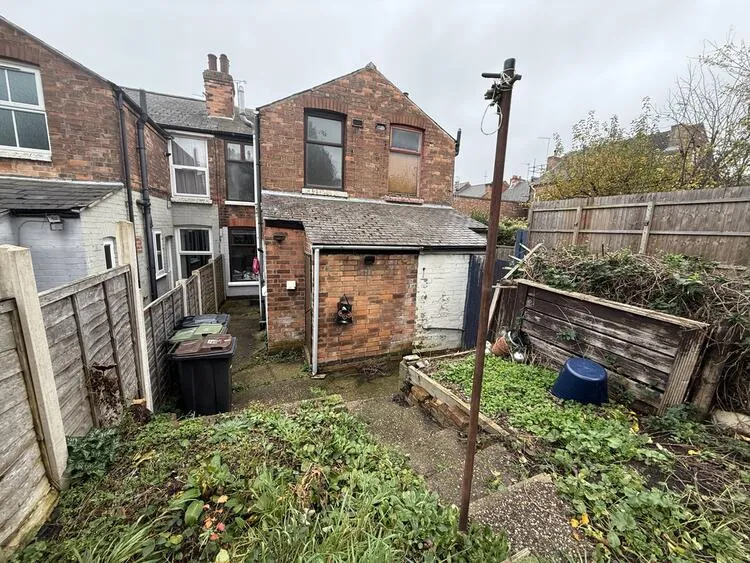 36 Garden City, Carlton, Nottingham NG4 3EA