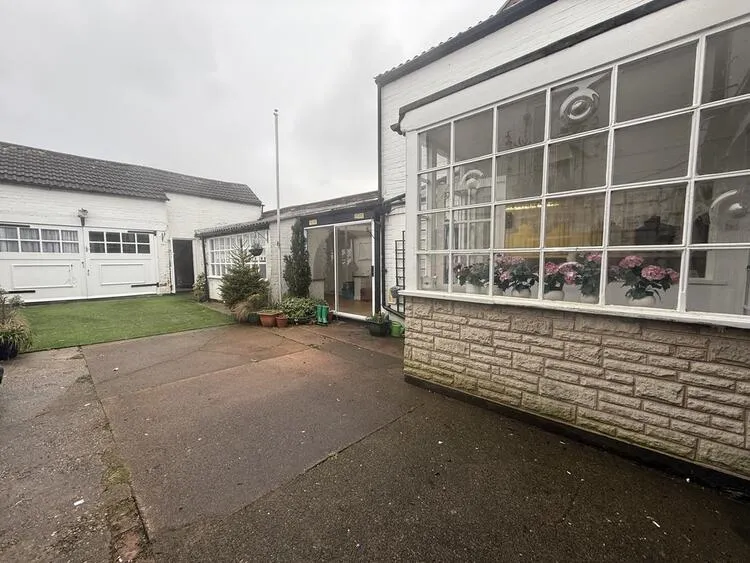 34 - 36 Victoria Road, Kirkby-In-Ashfield, Nottingham NG17 8AR