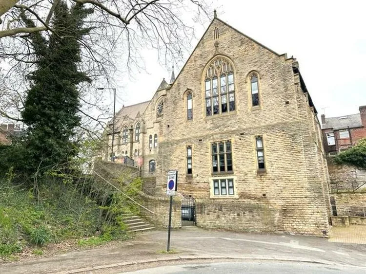 Room 1, Flat 5, Heritage Hall Lodge, 576 Oxford Street, Sheffield S6 3FG