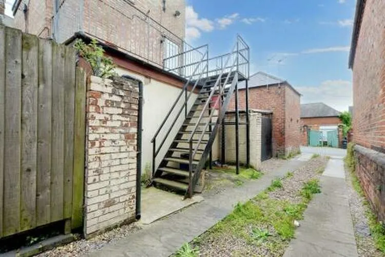 66 Station Road, Sandiacre, Nottingham NG10 5AP