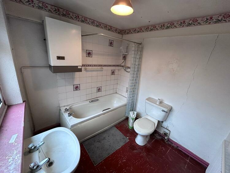 27 Waldemar Grove, Beeston, Nottingham NG9 2BJ
